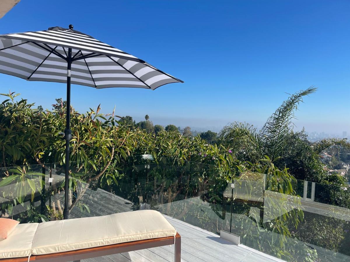 Отель Hollywood Hills 1940S Mansion Лос-Анджелес Экстерьер фото