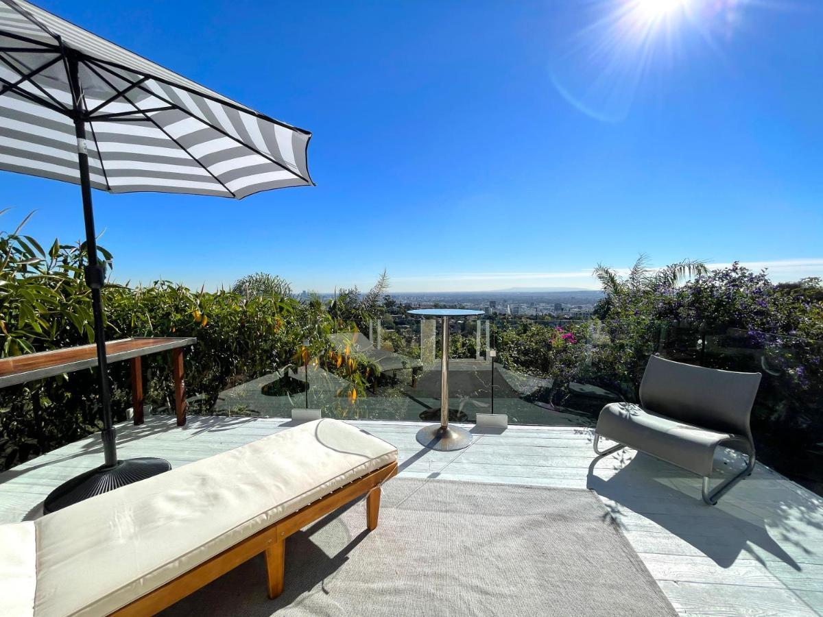 Отель Hollywood Hills 1940S Mansion Лос-Анджелес Экстерьер фото