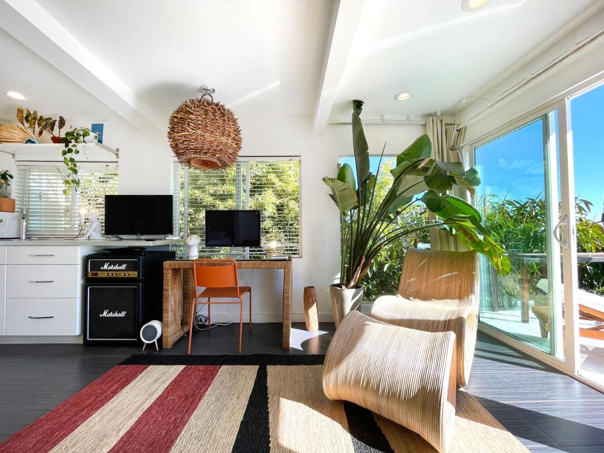 Отель Hollywood Hills 1940S Mansion Лос-Анджелес Экстерьер фото