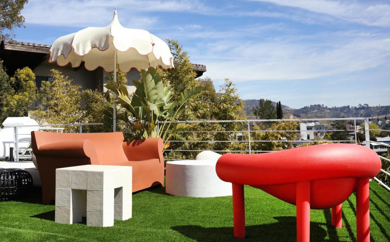 Отель Hollywood Hills 1940S Mansion Лос-Анджелес Экстерьер фото